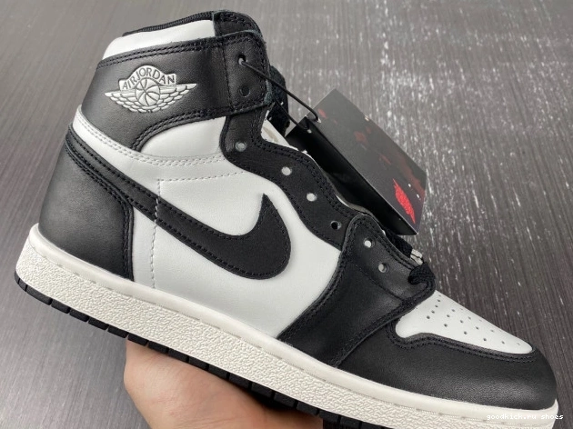 High (2023) 85 Black Jordan Retro White 1 BQ4422-001 0817